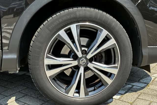 Nissan Qashqai (2019) thumbnail 4