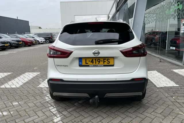 Nissan Qashqai (2021) thumbnail 5