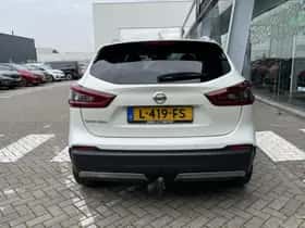 Nissan Qashqai (2021) thumbnail 5