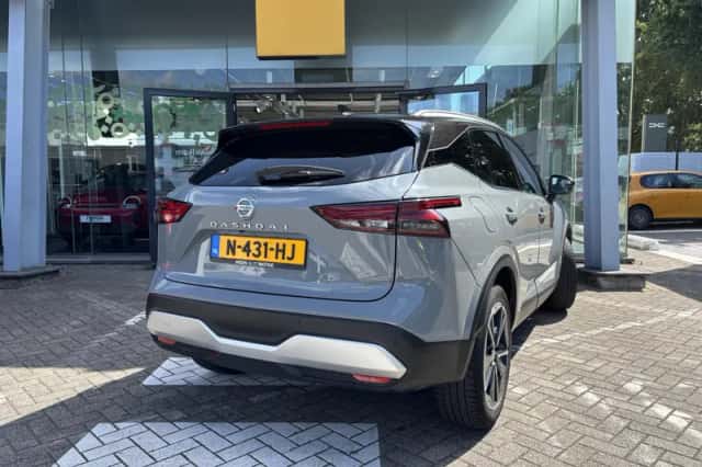 Nissan Qashqai (2021) thumbnail 2