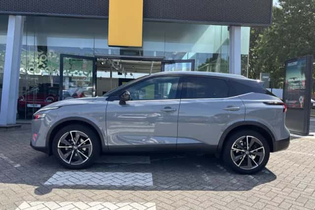 Nissan Qashqai (2021) thumbnail 5