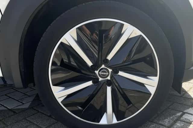 Nissan Juke (2023) thumbnail 4