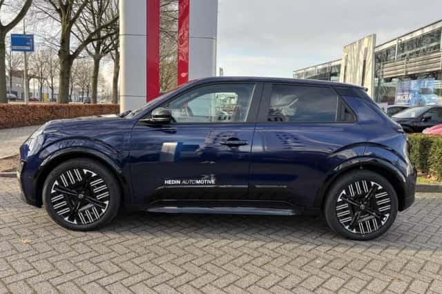 Nissan Micra (2025) thumbnail 2