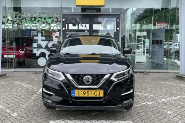 Nissan Qashqai (2021) thumbnail 2