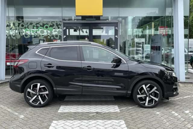 Nissan Qashqai (2021) thumbnail 3
