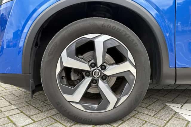 Nissan Qashqai (2022) thumbnail 4