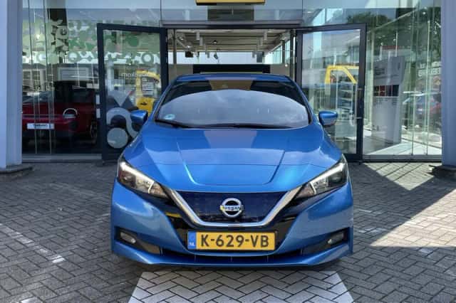 Nissan Leaf (2021) thumbnail 2