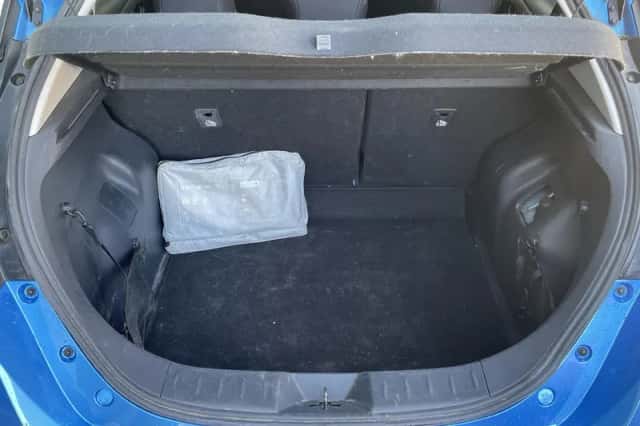 Nissan Leaf (2021) thumbnail 6