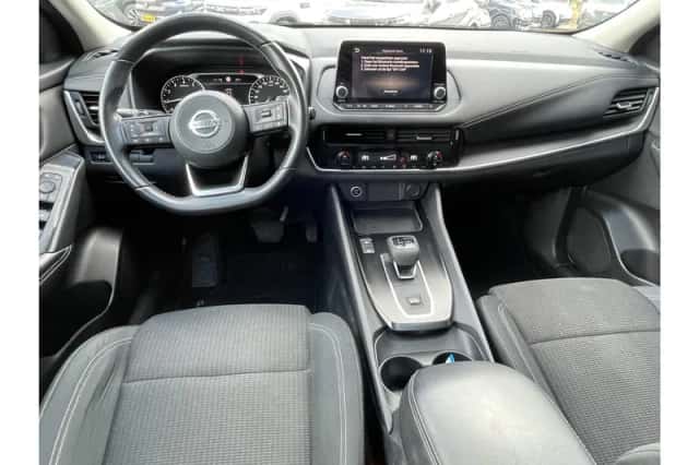 Nissan Qashqai (2022) thumbnail 3