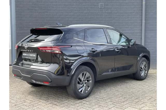 Nissan Qashqai (2022) thumbnail 2