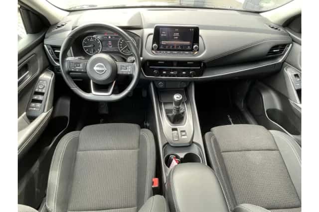 Nissan Qashqai (2022) thumbnail 3