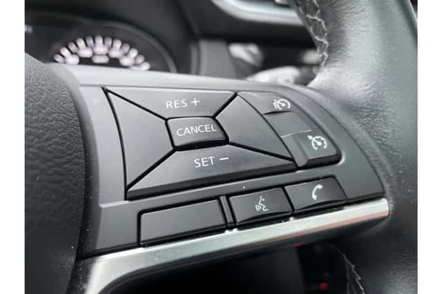 Nissan Qashqai (2021) thumbnail 18