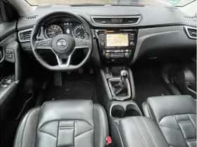 Nissan Qashqai (2021) thumbnail 3