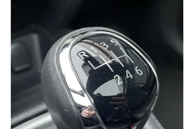 Nissan Qashqai (2021) thumbnail 25