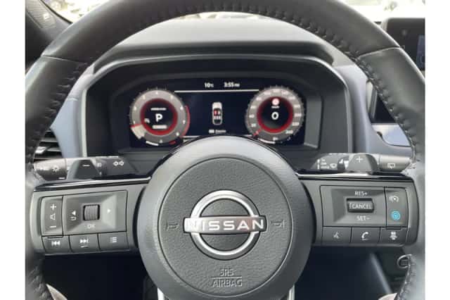 Nissan Qashqai (2022) thumbnail 4
