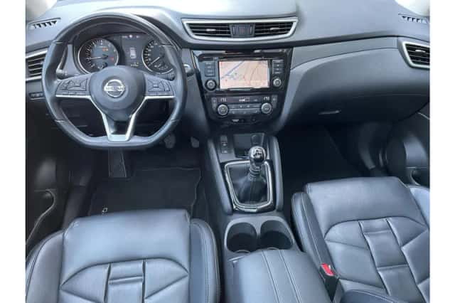 Nissan Qashqai (2021) thumbnail 3