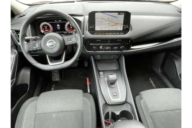 Nissan Qashqai (2022) thumbnail 3