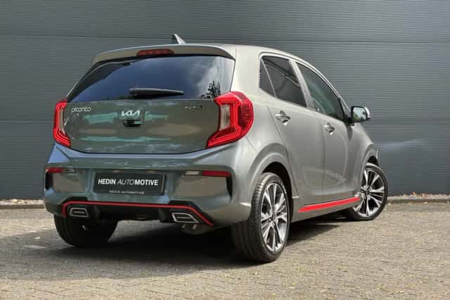 Kia Picanto (2023) thumbnail 2