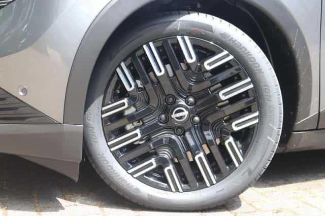 Nissan Leaf (2026) thumbnail 5