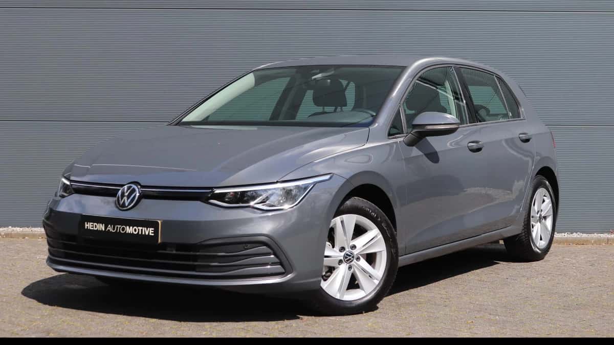Volkswagen Golf (2021) — foto 1