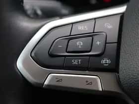 Volkswagen Golf (2021) thumbnail 13