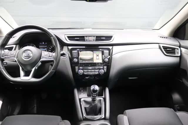 Nissan Qashqai (2019) thumbnail 3