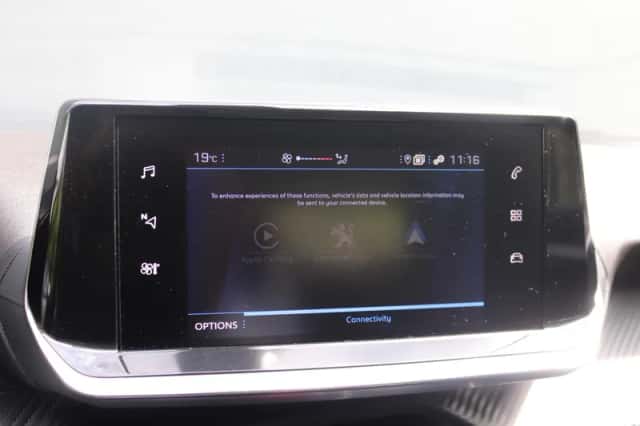 Peugeot 2008 (2020) thumbnail 12