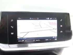 Peugeot 2008 (2020) thumbnail 9