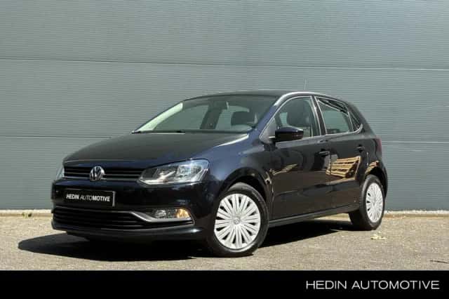 Volkswagen Polo (2015) thumbnail 1