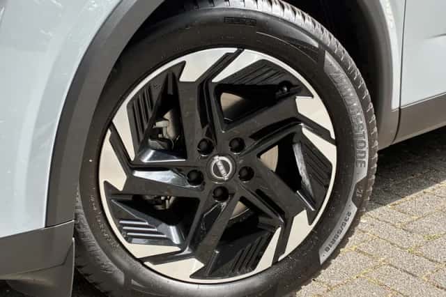 Nissan Qashqai (2024) thumbnail 5