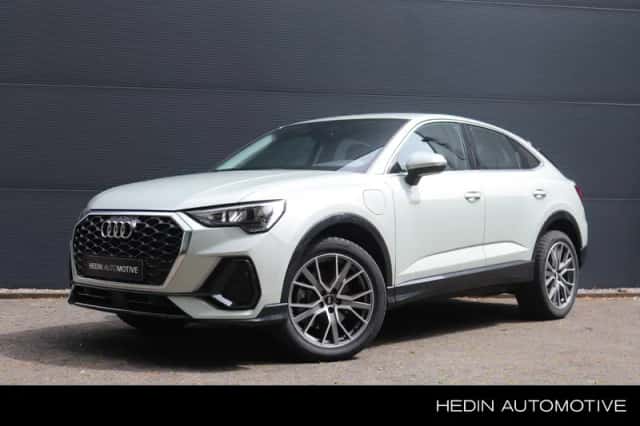 Audi Q3 (2022) thumbnail 1