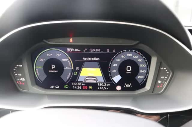 Audi Q3 (2022) thumbnail 18