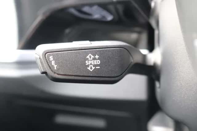 Audi Q3 (2022) thumbnail 6
