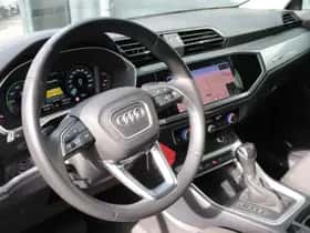 Audi Q3 (2022) thumbnail 10