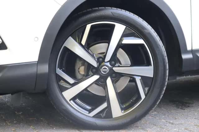 Nissan Qashqai (2019) thumbnail 5