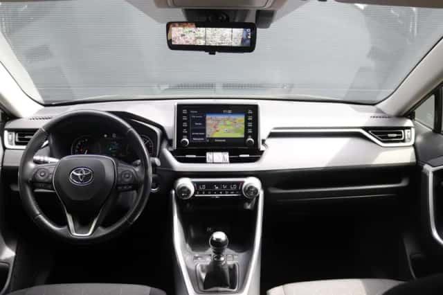 Toyota RAV4 (2019) thumbnail 3