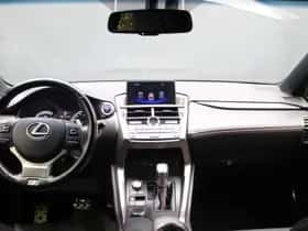 Lexus NX (2017) thumbnail 3