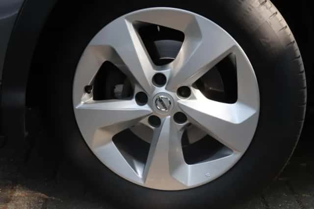 Nissan Qashqai (2018) thumbnail 5