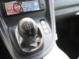 Mercedes-Benz Citan (2013) thumbnail 12