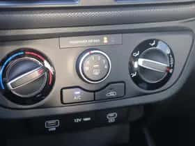 Hyundai i10 (2023) thumbnail 13