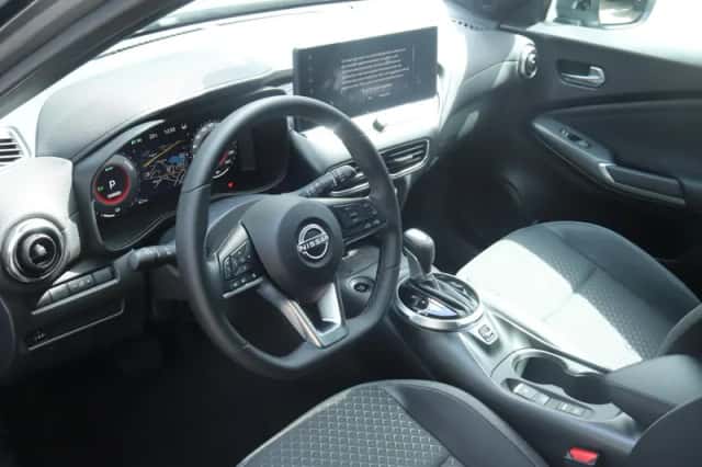 Nissan Juke (2025) thumbnail 10