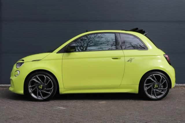 Fiat 500 (2023) thumbnail 9