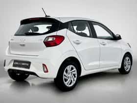 Hyundai i10 (2023) thumbnail 2