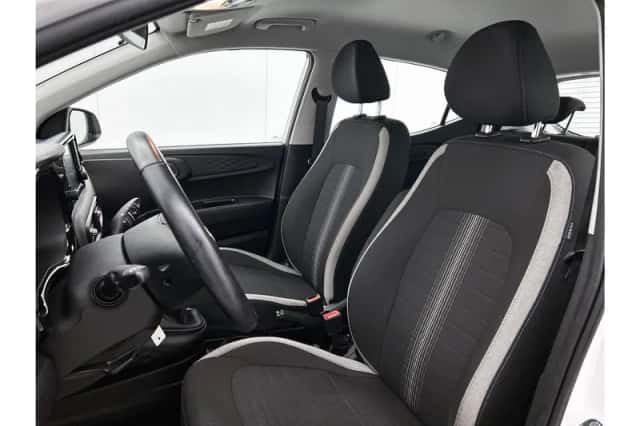 Hyundai i10 (2023) thumbnail 18