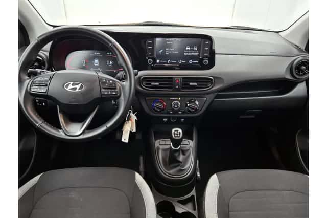 Hyundai i10 (2023) thumbnail 3