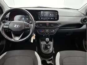 Hyundai i10 (2023) thumbnail 3