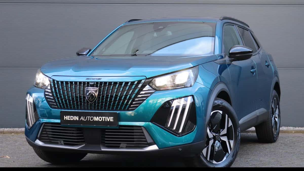 Peugeot 2008 (2025) — foto 1