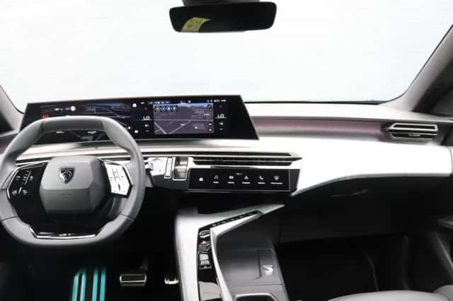 Peugeot 3008 (2025) thumbnail 3