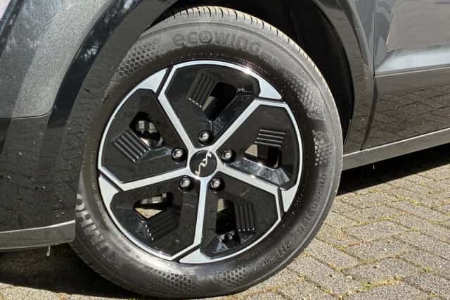 Kia Niro (2024) thumbnail 4