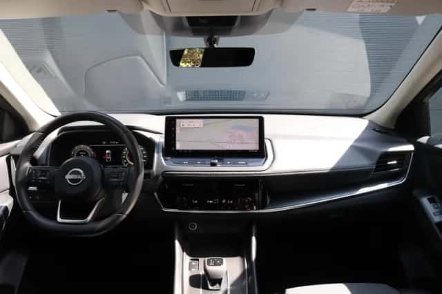 Nissan Qashqai (2024) thumbnail 3